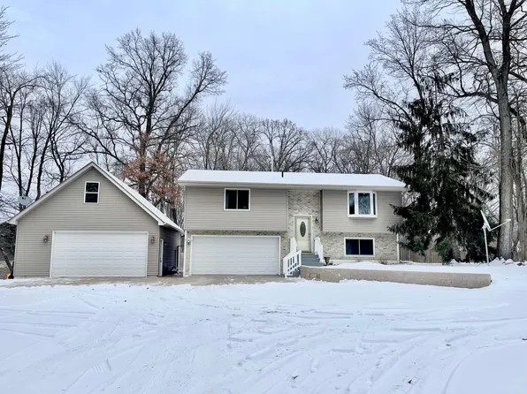 7024 Viking Blvd NE, Wyoming, MN 55092
