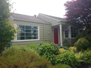 8061 22nd Ave NW, Seattle, WA 98117
