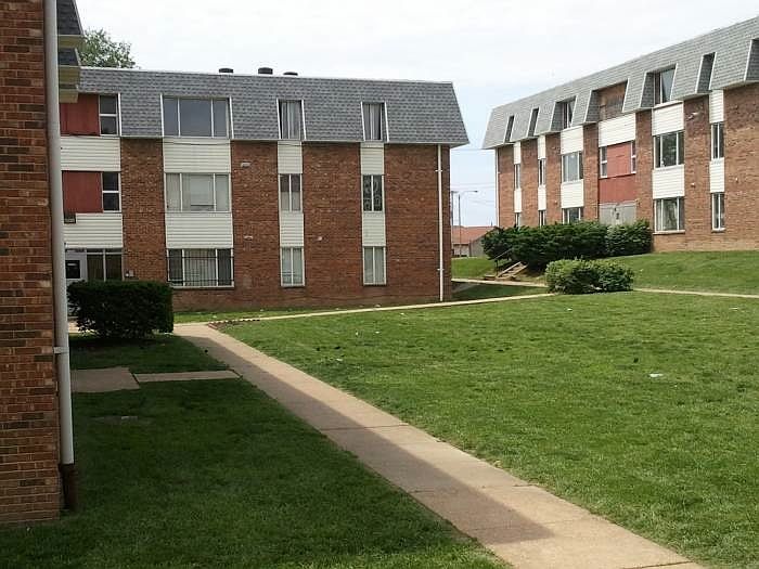 2nd image of 1135 Hodiamont Ave