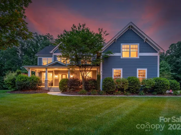 5044 Dockside Ct, Matthews, NC 28104