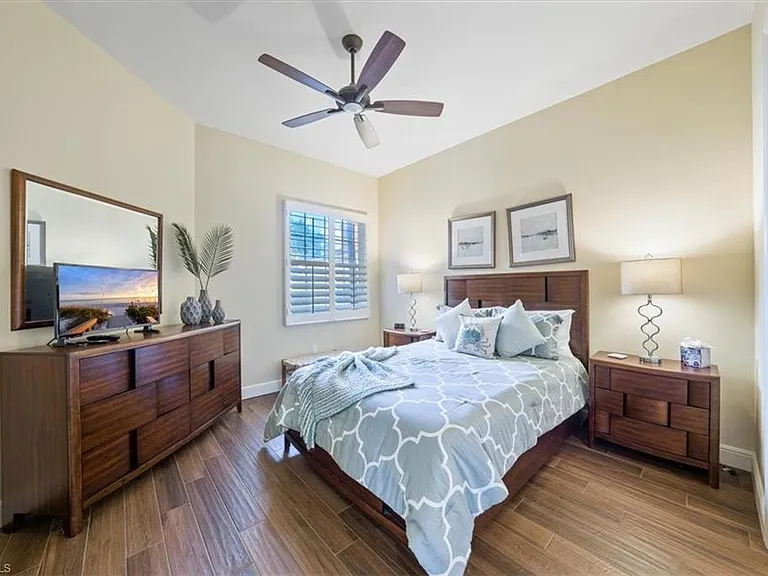 580 Avellino Isles Cir #18102 — Photo 18