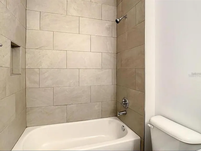 17000 SW 41st Ct — Photo 11