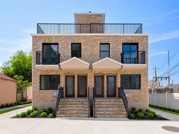38-22 56th St, Woodside, NY 11377