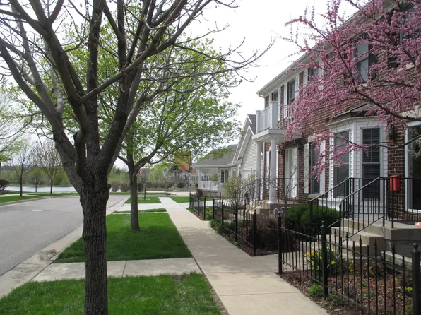 2717 Bristol Dr, Ames, IA 50010