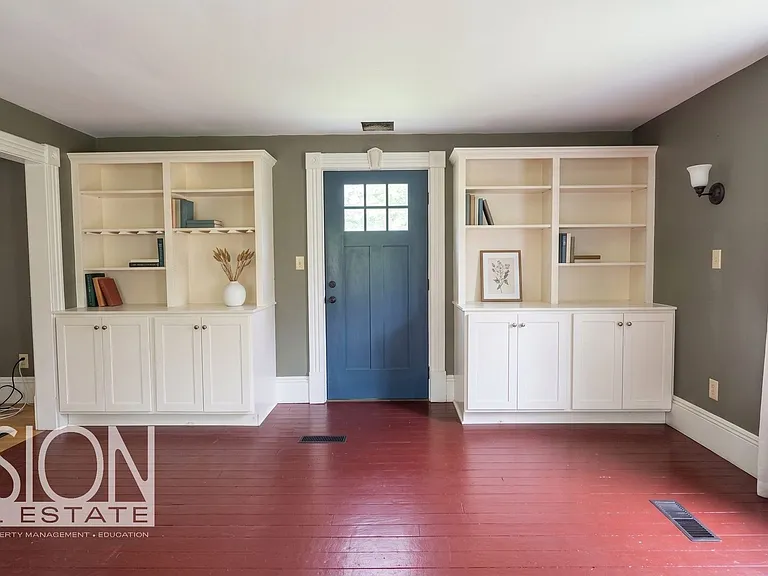 928 Mount Philo Rd — Photo 8