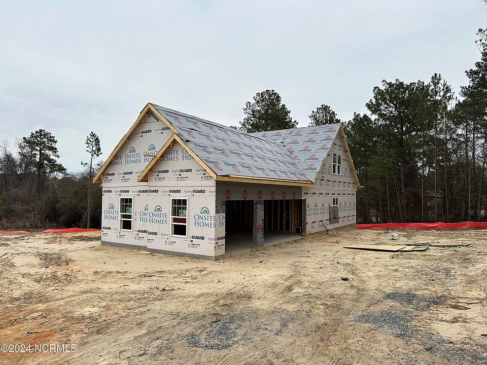 2nd image of 159 Courtland Circle