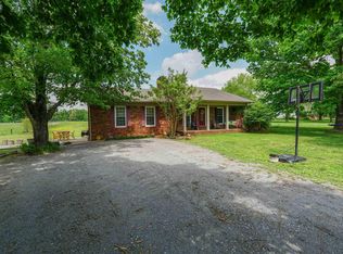 688 Swift Rd, Kirksey, KY 42054
