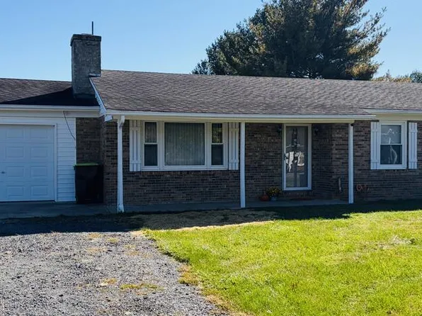 68 Manual Rd, Fries, VA 24330
