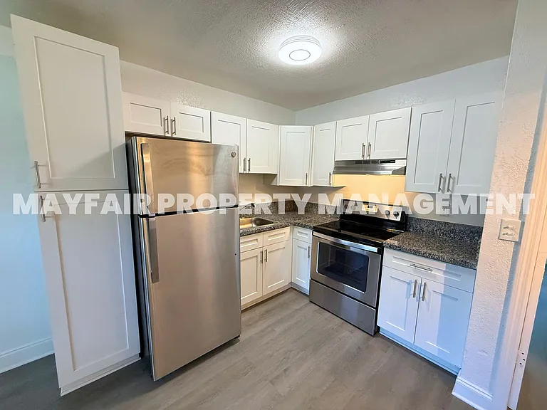 240 SW 8th St #2 — Photo 1