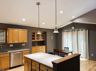 1734 Juniper Ln SW, Rochester, MN 55902