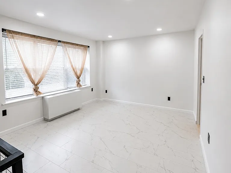 3240 Netherland Ave #1C — Photo 3