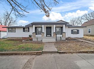511 E 13th St, Bartlesville, OK 74003