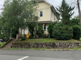 148 Veazy St, North Caldwell, NJ 07006