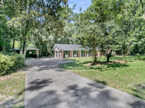 109 Halcyon Rd, Summerville, SC 29483