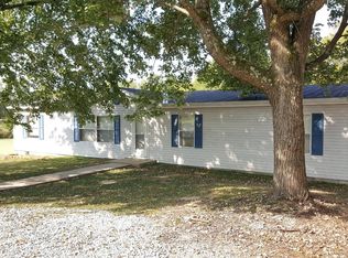 9459 Arlington Rd, Dillsboro, IN 47018