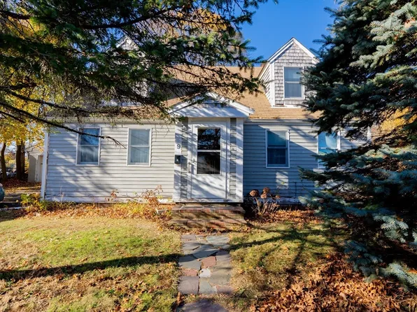 9 Liberty St, Plymouth, MA 02360