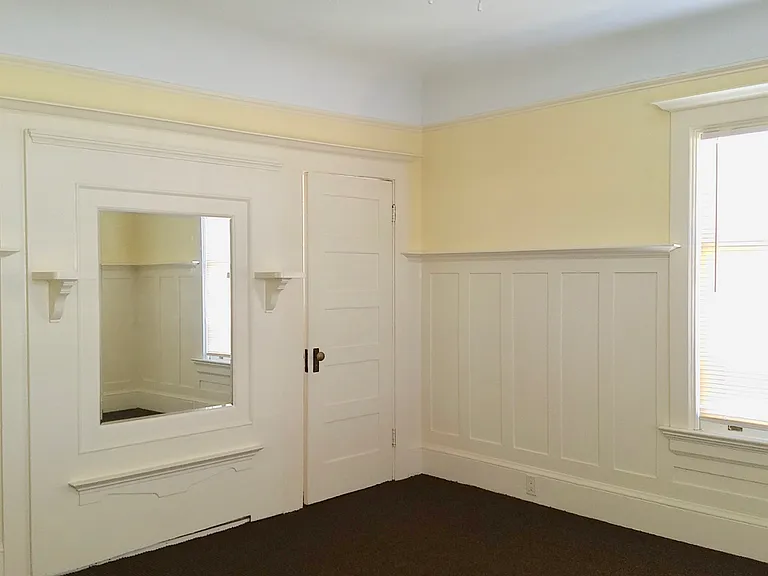 524 Georgia St #208 — Photo 12