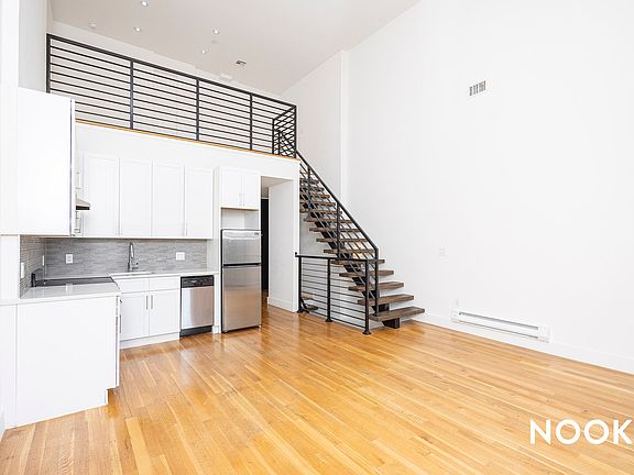 5th image of 102 Somers St #1C