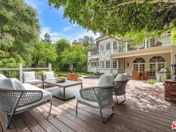 3225 Iredell Ln, Studio City, CA 91604