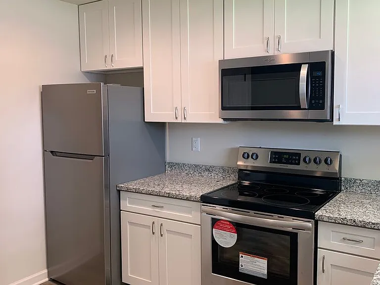 516-522 Live Oak Blvd — Photo 2