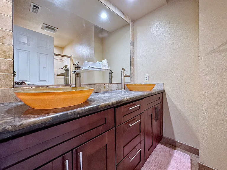 20529 Pacific Dr — Photo 15