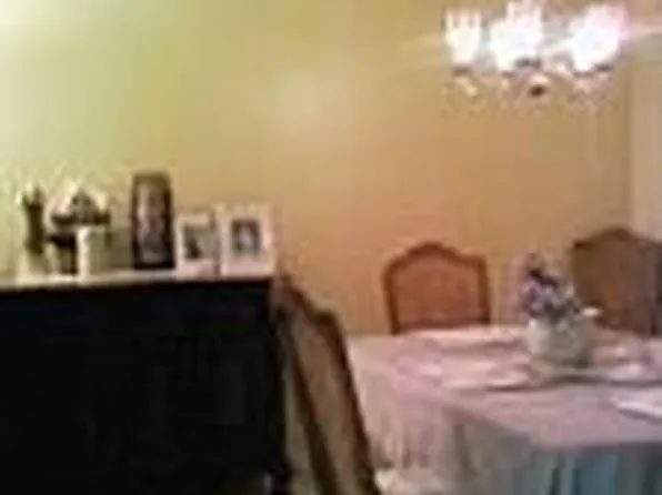 10300 Bushman Dr APT 301, Oakton, VA 22124
