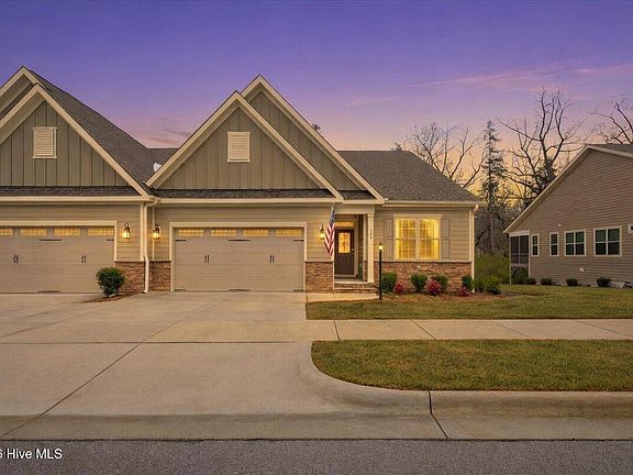 4th image of 165 Winged Foot Road