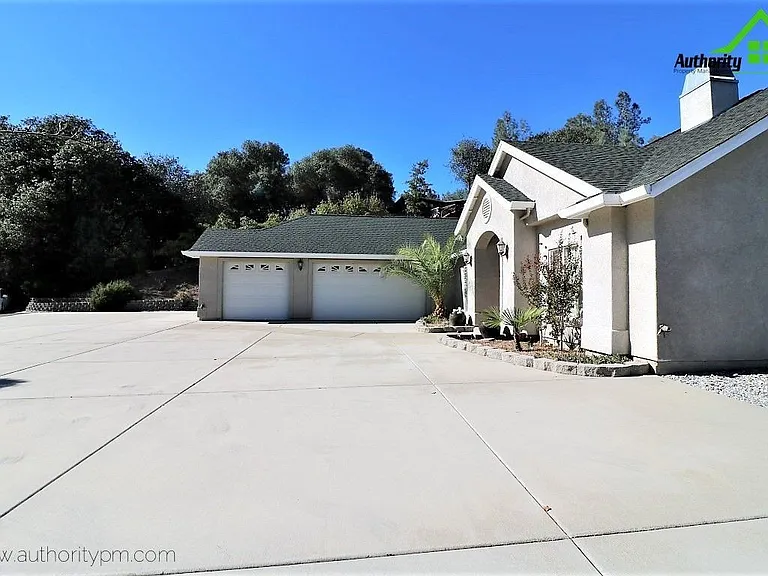 14270 Quail Springs Rd — Photo 5