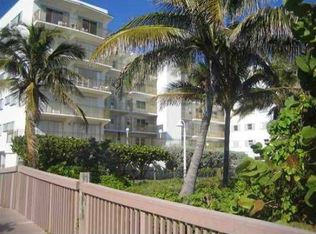 901 N Surf Rd, Hollywood, FL 33019