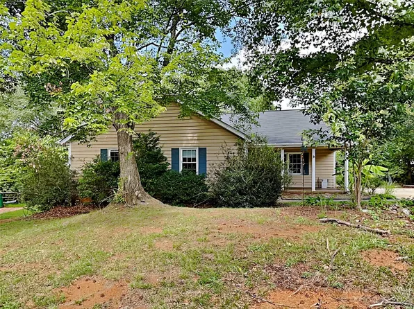 7414 Pine Bluff Cir, Charlotte, NC 28214