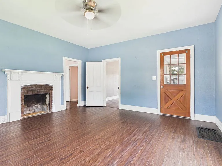 309 Broad St — Photo 3