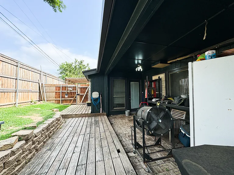1524 El Camino Real — Photo 31