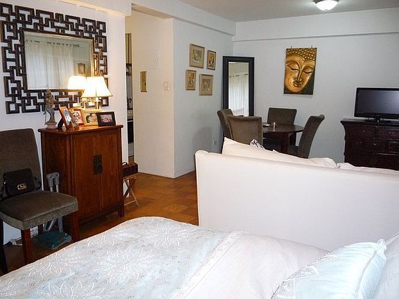 2nd image of 40 Sutton Pl APT 5C