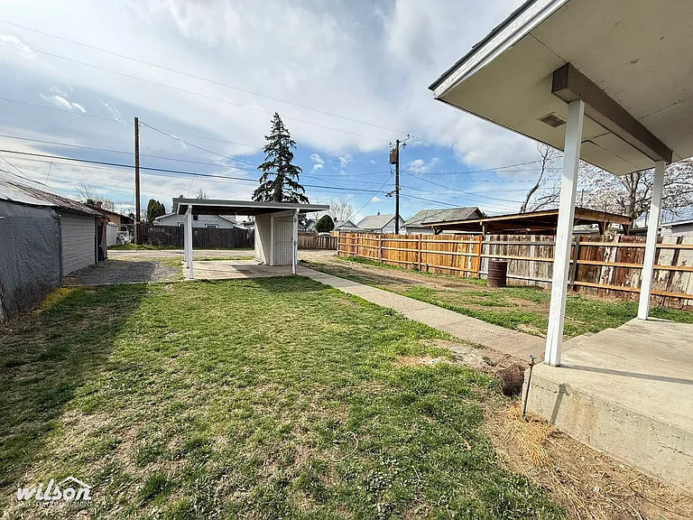 1112 Jefferson Ave — Photo 14