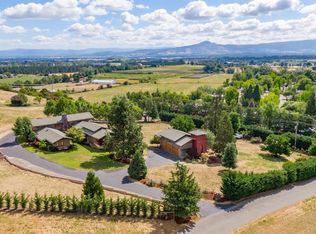 401 Old Stage Rd, Central Pt, OR