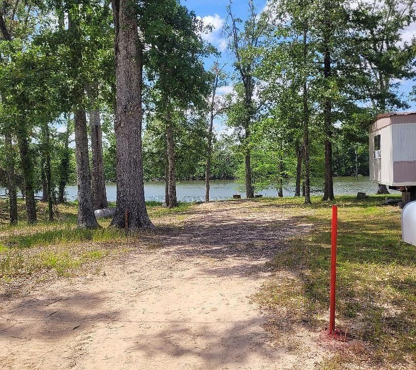 1st image of 4695 Lynn Winnon Rd