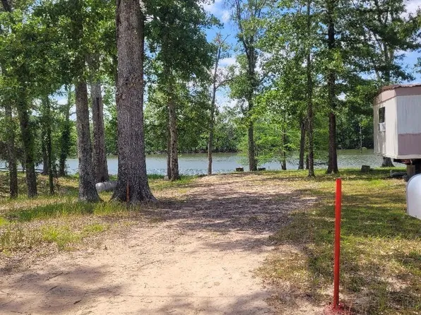 4695 Lynn Winnon Rd, Oak Ridge, LA 71264