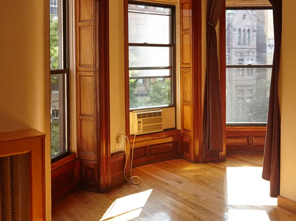 321 West 76th Street image 3 of 14