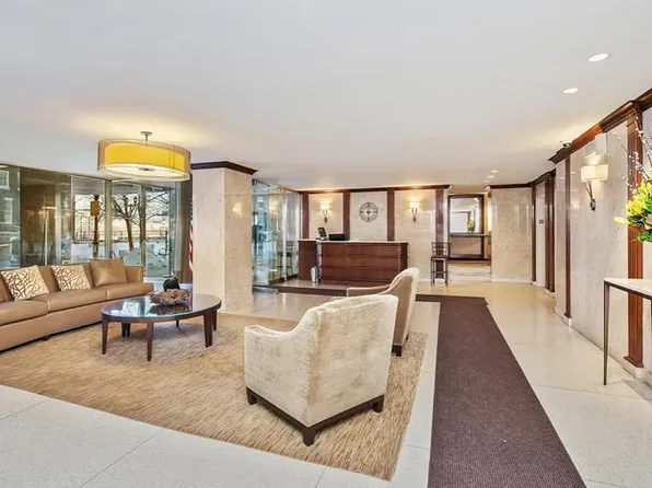 530 East 72nd Street image 17 of 21