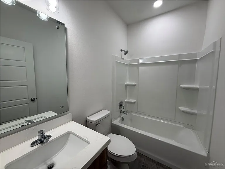 1306 W Platinum Dr #4 — Photo 12