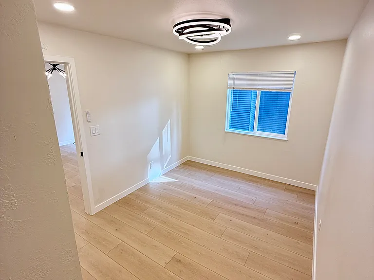 2521 Piedmont Ave #2 — Photo 9
