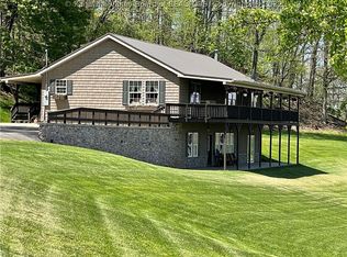 26 Ridgeview Acres, Le Roy, WV 25252