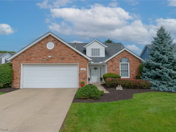 16368 N Laguardia Pkwy, Strongsville, OH 44136
