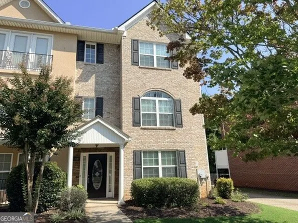 5700 Garden Cir, Douglasville, GA 30135