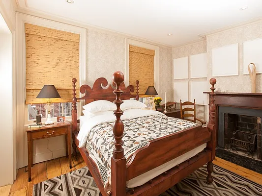 Sold by Sotheby's International Realty | media 17