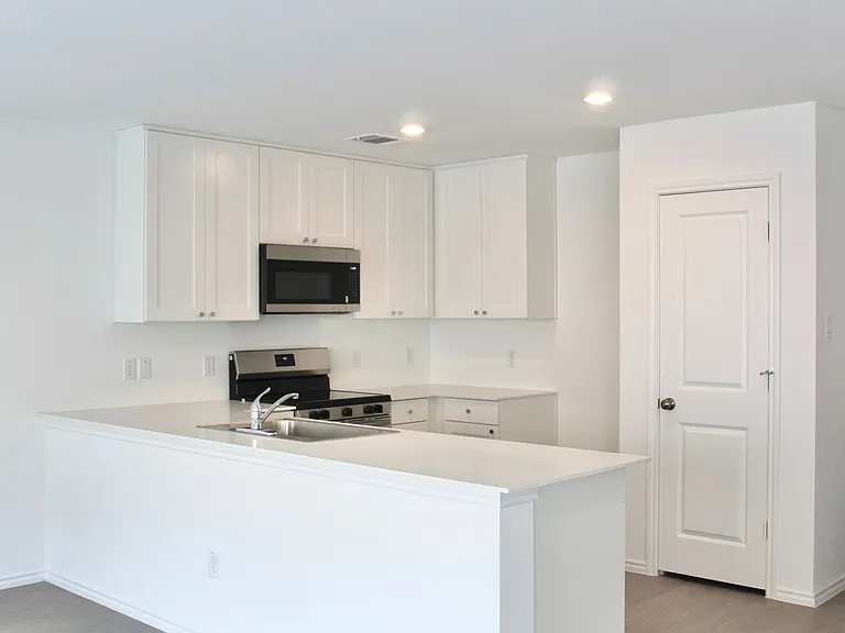 216 Ayla Marie Cv — Photo 17