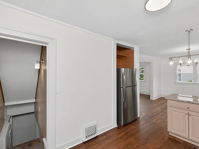 412 Tonti St — Photo 5