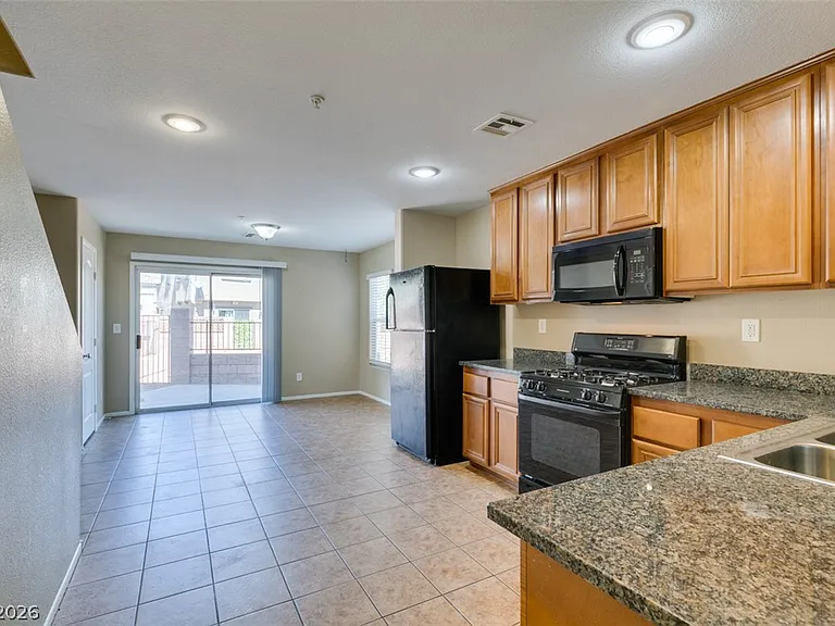 1155 Paradise Garden Dr — Photo 12