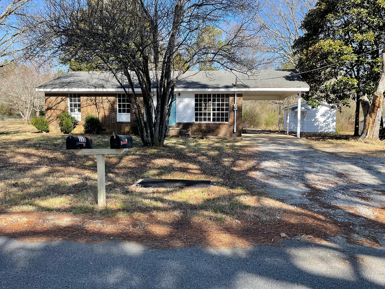3 bed, 1.5 bath, 1000 sqft, $1,000 — Photo 3
