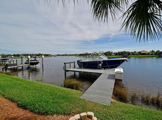 1025 Kestrel Ct, Bradenton, FL 34208